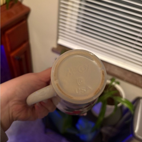 Vintage McCoy USA Pottery Strawberry Country Mugs - Picture 5 of 7